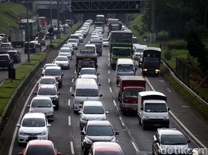 Contraflow Bakal Diterapkan di Jalan Tol Jika Macet 2 Km