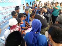 Agus daftar jadi anggota koperasi