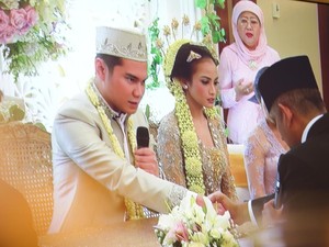 Sah! Acha Septriasa Menikah dengan Vicky Kharisma