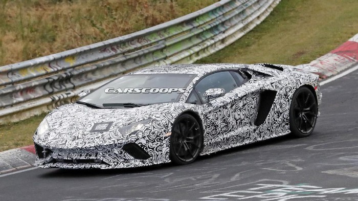 Lamborghini Tebar Teaser, Siap Luncurkan Model V12 Terbaru?
