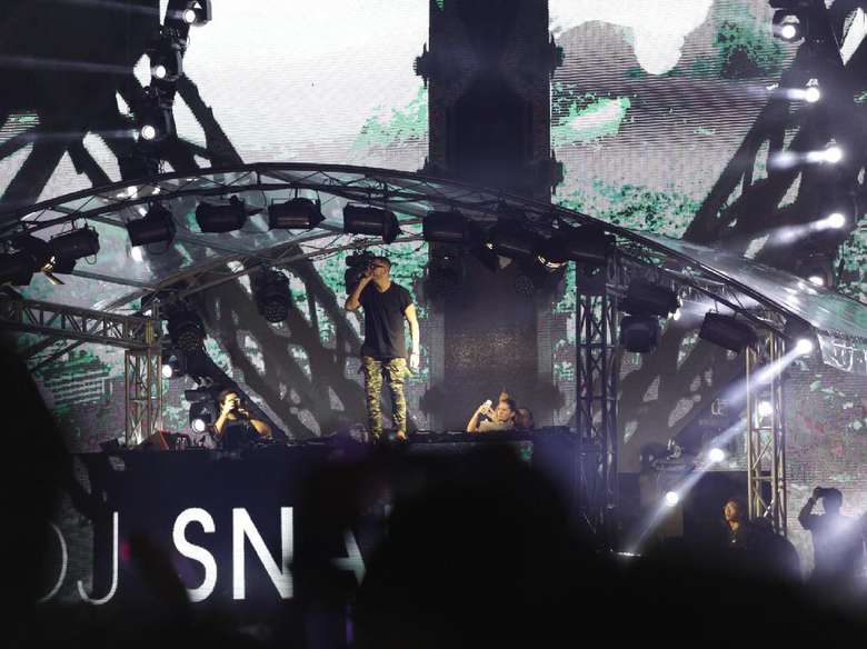 Pesta Pora Dini Hari Bersama DJ Snake Pesta Pora Dini Hari Bersama DJ Snake