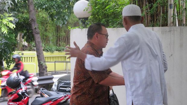 Pelayat Mulai Berdatangan ke Rumah Duka Eks Menkeu Mar'ie Muhammad