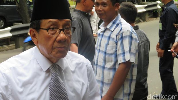 Wapres Jusuf Kalla Melayat ke Rumah Duka Mar'ie Muhammad