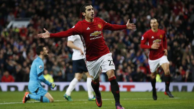 Henrikh Mkhitaryan pernah menjadi bagian penting MU pada musim 2016/2017.