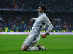 Alvaro Morata Lamar Pacar di Pertunjukan Sulap