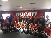 Fenomena Industri Otomotif di 2016