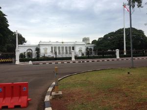 Pria Telanjang Nekat Terobos Masuk Istana, Ditangkap Paspampres