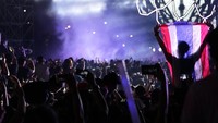 Masuk ke dini hari, DWP 2016 semakin semarak. Foto: Asep Sayifulah