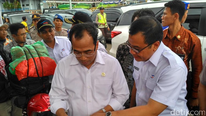 Menhub Cek Fasilitas di Pelabuhan Merak Jelang Libur Natal- Tahun Baru