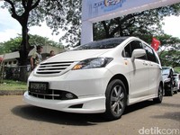 Terpopuler Akhir Pekan: Jas Hujan Syari hingga Honda Freed itu Lucu