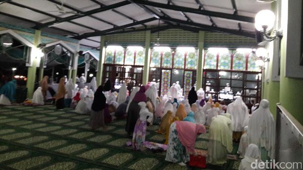  Salat Subuh Berjamaah 1212, Masjid Ittihad Bukit Permai Cibubur Dipadati Jemaah