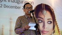 Direktur Utama Garuda Indonesia M Arif Wibowo memberikan sambutan.