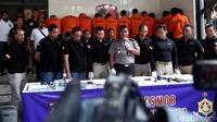 Kabid Humas Polda Metro Jaya Kombes Pol Raden Prabowo Argo Yuwono memberikan penjelasan soal penangkapan 12 tersangka kasus kriminal tersebut.