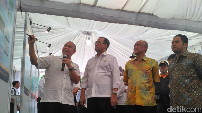 Jelang Libur Natal-Tahun Baru, Menhub Cek Kesiapan Tol Jakarta- Merak
