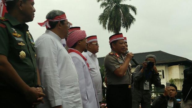  Melihat 'Putihnya' Lapangan Gasibu Bandung Saat Doa Bersama 1212