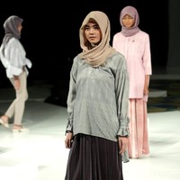 Koleksi Ria Miranda Mengangkat tema Ria Miranda Trend Show 2017 di The Hall Lt.8 Senayan City. Jakarta. [Foto: Mohammad Abduh/Wolipop]