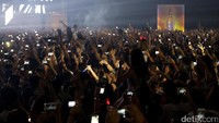 Seperti saat Yellow Claw tampil di hari kedua. Pool/Asep Syaifullah/detikFoto.