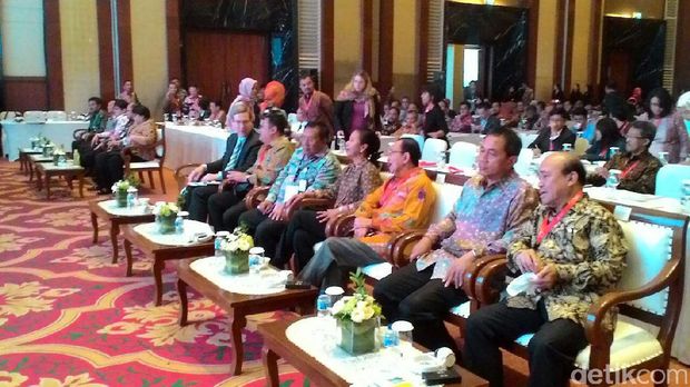 Buka Energy Forum 2016, Rini Minta Pertamina Bersinergi dengan PLN