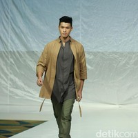 Koleksi Ria Miranda Mengangkat tema Ria Miranda Trend Show 2017 di The Hall Lt.8 Senayan City. Jakarta. [Foto: Mohammad Abduh/Wolipop]