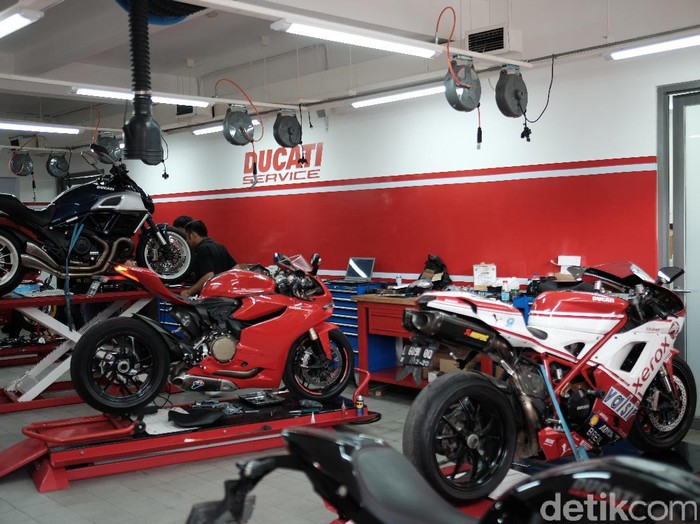 Tips Agar Aki Motor Tak Gampang Soak Walau Jarang Digunakan