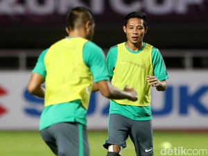 Tanpa Luis Milla, Timnas Indonesia Fokus Latihan Hadapi Mauritius