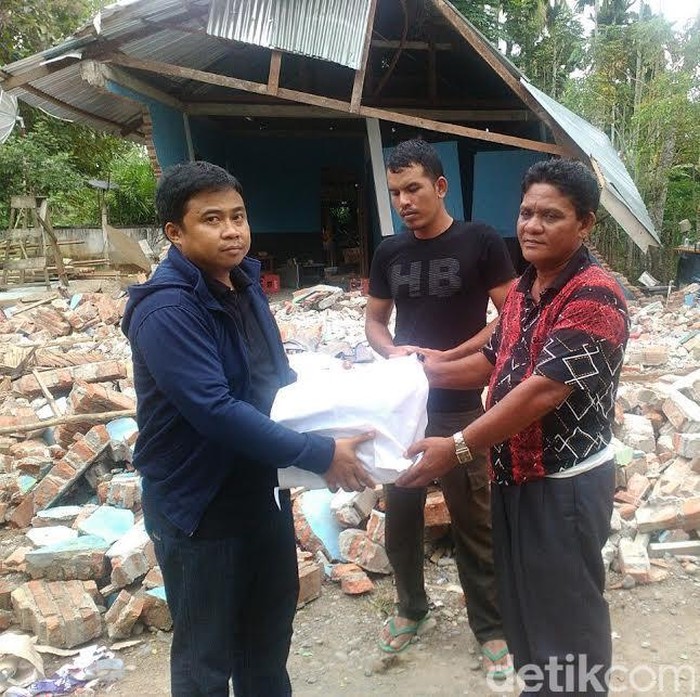 Bantuan untuk Korban Gempa di Aceh Terus Mengalir