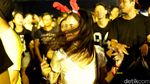 Aksi Para Partygoers di DWP 2016