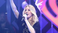 Ellie Goulding masuk ke dalam nominasi British Female Solo Artist. Tasos Katopodis/Getty Images for iHeart/detikFoto.