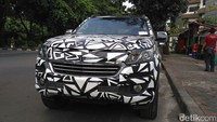 Meski begitu, dari bentuknya terlihat sama dengan Trailblazer yang dipamerkan di GIIAS 2016 lalu.