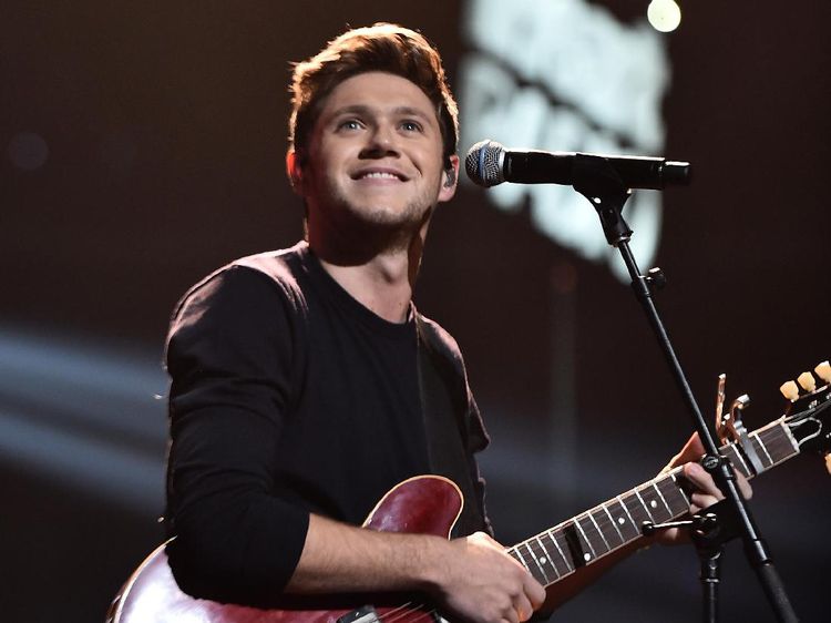 Niall Horan Bawa Vibes One Direction saat Konser di Jakarta
