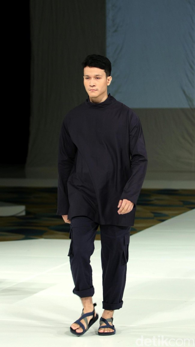 Koleksi Ria Miranda Mengangkat tema Ria Miranda Trend Show 2017 di The Hall Lt.8 Senayan City. Jakarta. [Foto: Mohammad Abduh/Wolipop]