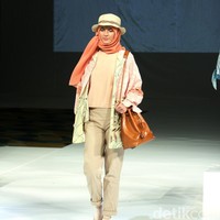 Koleksi Ria Miranda Mengangkat tema Ria Miranda Trend Show 2017 di The Hall Lt.8 Senayan City. Jakarta. [Foto: Mohammad Abduh/Wolipop]