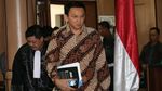 Ahok Bacakan Nota Keberatan