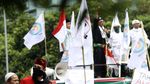 Pendukung dan Penolak Ahok Lakukan Aksi