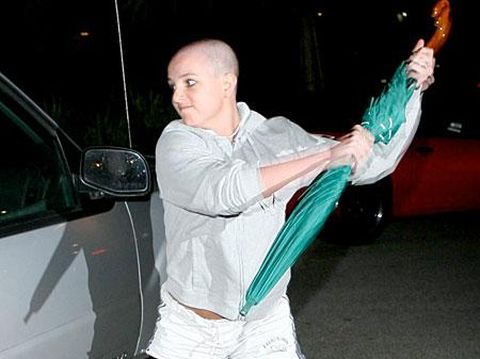 Ini Arti Kanye West Ganti Warna Rambut Pasca Dirawat Karena Gangguan Jiwa