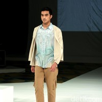 Koleksi Ria Miranda Mengangkat tema Ria Miranda Trend Show 2017 di The Hall Lt.8 Senayan City. Jakarta. [Foto: Mohammad Abduh/Wolipop]