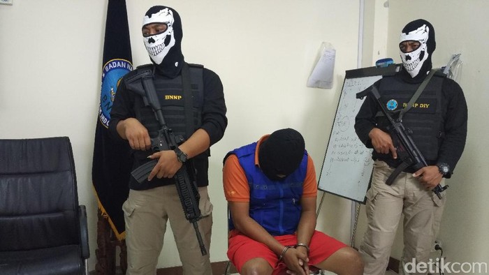 Selundupkan Sabu ke Napi Saat Sidang, Oknum PNS Kejari Sleman Ditangkap BNN