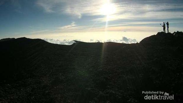 Gunung Slamet Puncak Gunung Slamet di Jawa Tengah