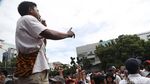 Pendukung dan Penolak Ahok Lakukan Aksi