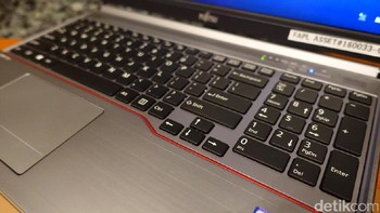  Ini Lifebook E746. (Foto: detikINET/Adi Fida Rahman)