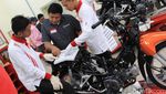 Mekanik AHM Siap Oprek Honda Wave RSX 110 Fi