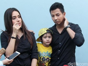 Makin Serius, Fairuz A Rafiq dan Sonny Gelar Silaturahmi Keluarga