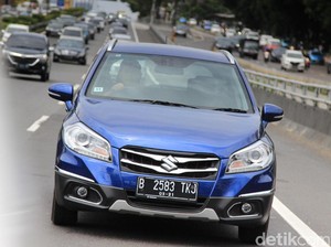 Banyak Konsumen Suzuki di RI Penasaran dengan S-Cross Facelift
