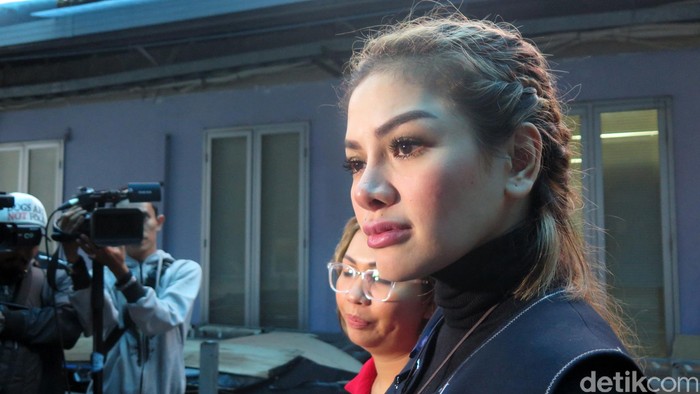 Berseteru dengan Jupe, Nikita Takut Rugi Bakal Sepi Job