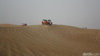 Foto: Paket wisata ini berlangsung sekitar 45 menit. Jangan sampai mual ya, karena mobil akan bermanuver naik turun sampai ke kiri dan ke kanan (Afif/detikTravel)