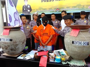 Petani Cengkeh di Trenggalek jadi Korban Penipuan Dimas Kanjeng Gentong