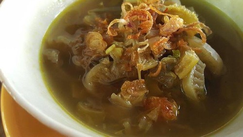 Jukut Ares dan Sate Kakul dari Gianyar