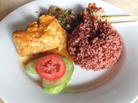 Canteen Bintaro: Sedap Mengenyangkan Nasi Bali Komplet dan Mie Godok Jawa