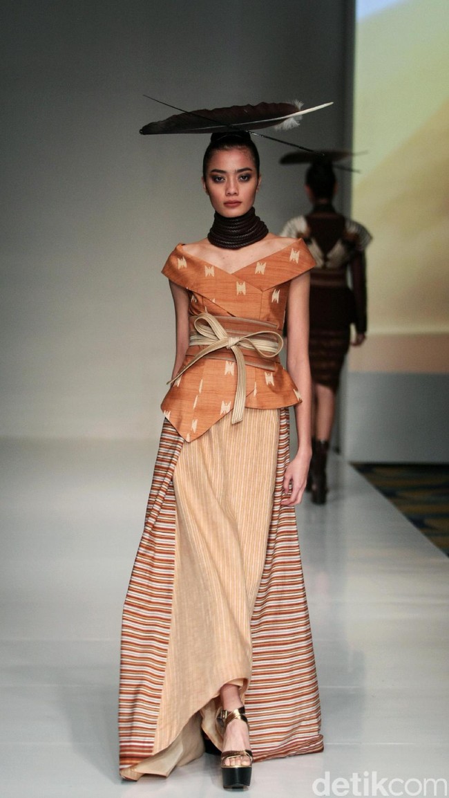 Peragaan Busana Balijava by Denny Wirawan yang di hadirkan di IPMI Trend Show 2017. The Hall Lt.8 Senayan City. Jakarta. [Foto: Mohammad Abduh/Wolipop]