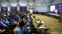 Zulkifli Hasan memberikan sambutan di hadapan peserta Rakornas Pemenangan Pemilu Partai Amanat Nasional (PAN). Rakornas itu membahas tentang strategi pemenangan pemilihan umum presiden 2019.
